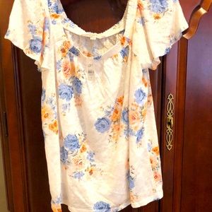 The Loft Short sleeve flutter style top